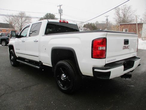 Used 2015 GMC Sierra 2500 Denali w/ Driver Alert Package image 3