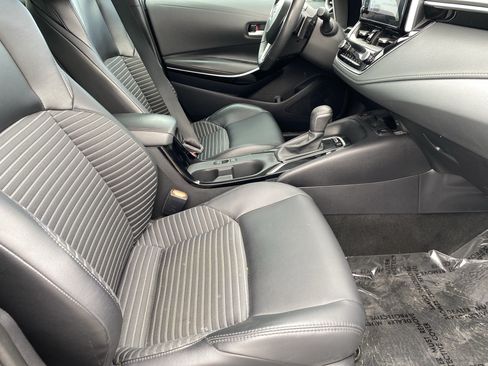Used 2024 Toyota Corolla XSE FWD image 11