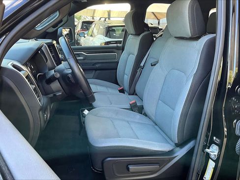 Used 2022 RAM 1500 Big Horn AWD/4WD image 8