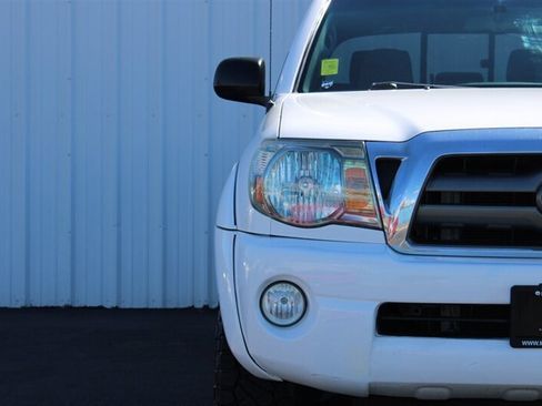 Used 2010 Toyota Tacoma 4x4 Double Cab image 12