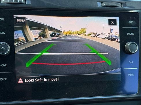 Used 2019 Volkswagen e-Golf SE w/ Driver Assistance Package image 7