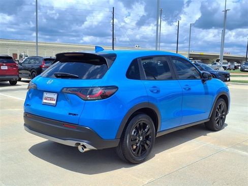 New 2026 Honda HR-V Sport image 4