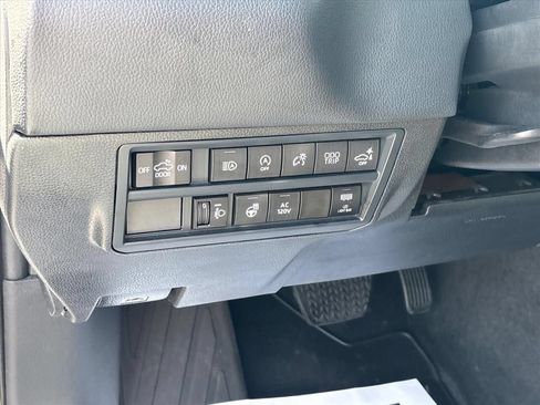 Used 2022 Toyota Tundra Limited AWD/4WD image 28