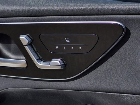 Certified 2025 Mercedes-Benz GLC 300 image 25