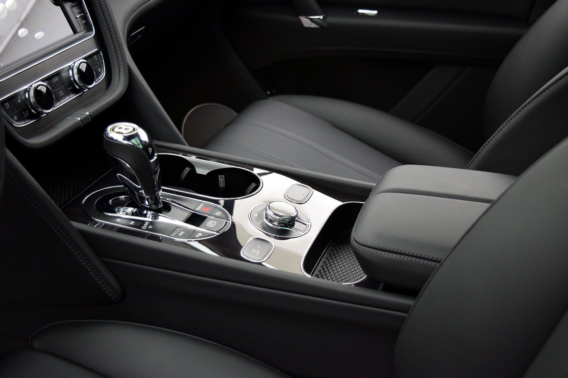 Certified 2019 Bentley Bentayga AWD/4WD image 21