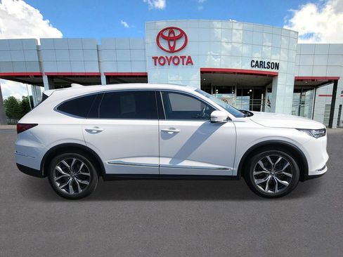 Used 2024 Acura MDX w/ Technology Package AWD/4WD image 4