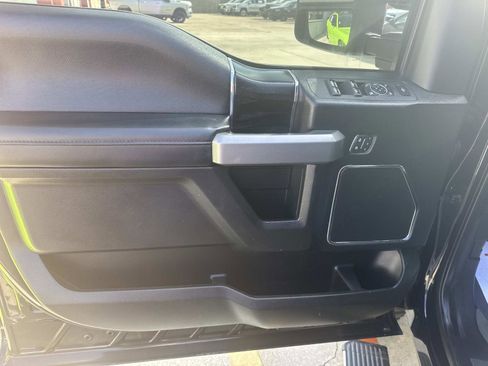 Used 2019 Ford F250 Platinum w/ Platinum Ultimate Package image 18