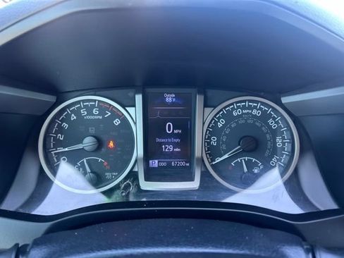 Used 2020 Toyota Tacoma SR5 w/ Technology Package AWD/4WD image 14
