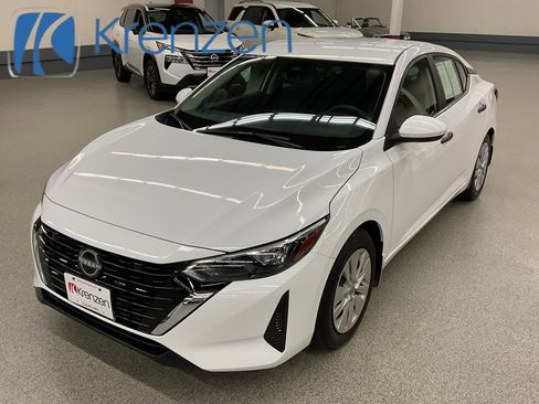 Used 2024 Nissan Sentra S image 1