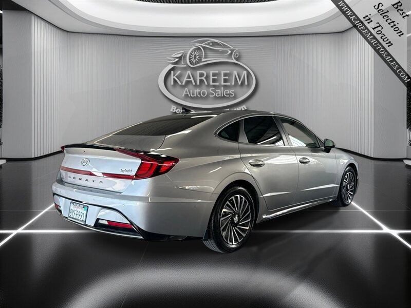 Used 2022 Hyundai Sonata Limited w/ Cargo Package FWD image 5