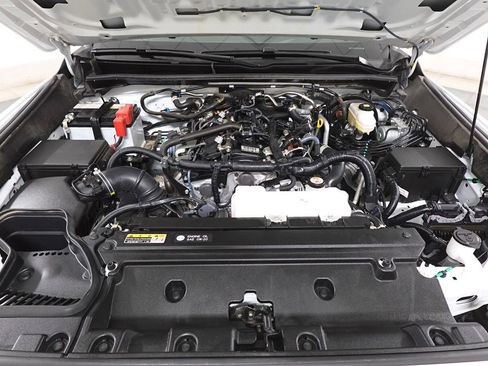 Used 2025 Toyota 4Runner SR5 image 29