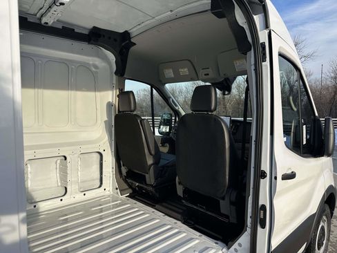 New 2026 Ford Transit 250 148 Medium Roof image 12
