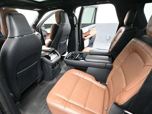 Used 2024 Lincoln Navigator Reserve w/ Equipment Group 201A AWD/4WD image 41