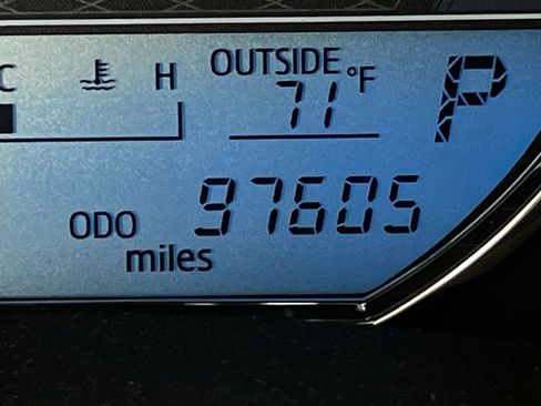 Used 2016 Toyota Corolla LE image 11