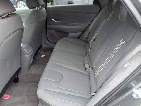 Certified 2025 Hyundai Elantra Sport FWD image 10