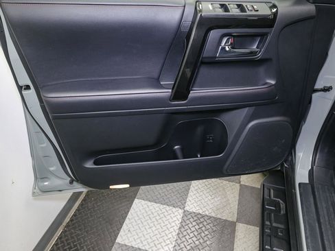 Used 2023 Toyota 4Runner TRD Off-Road Premium w/ Off Road Premium Plus Package AWD/4WD image 43