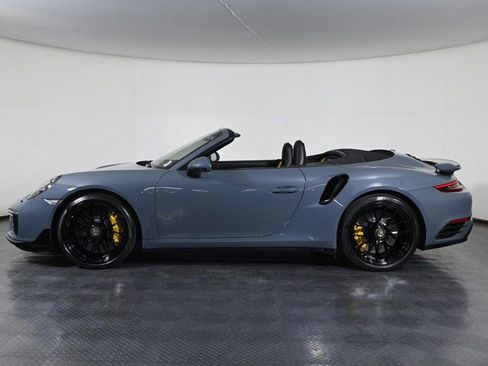 Certified 2017 Porsche 911 Turbo S image 3