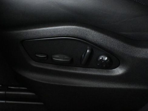 Used 2026 Porsche Cayenne Coupe AWD/4WD image 30