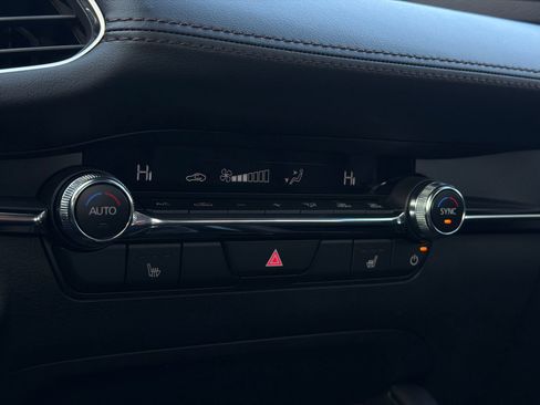 New 2026 MAZDA MAZDA3 2.5 S Hatchback w/ Premium Pkg FWD image 25