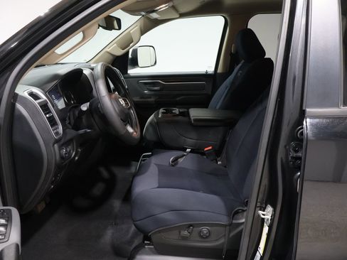 Used 2019 RAM 1500 Big Horn image 11