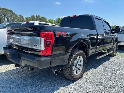 Used 2017 Ford F250 Platinum w/ Platinum Ultimate Package AWD/4WD image 4