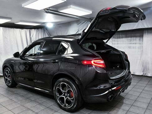 Used 2023 Alfa Romeo Stelvio Veloce image 65