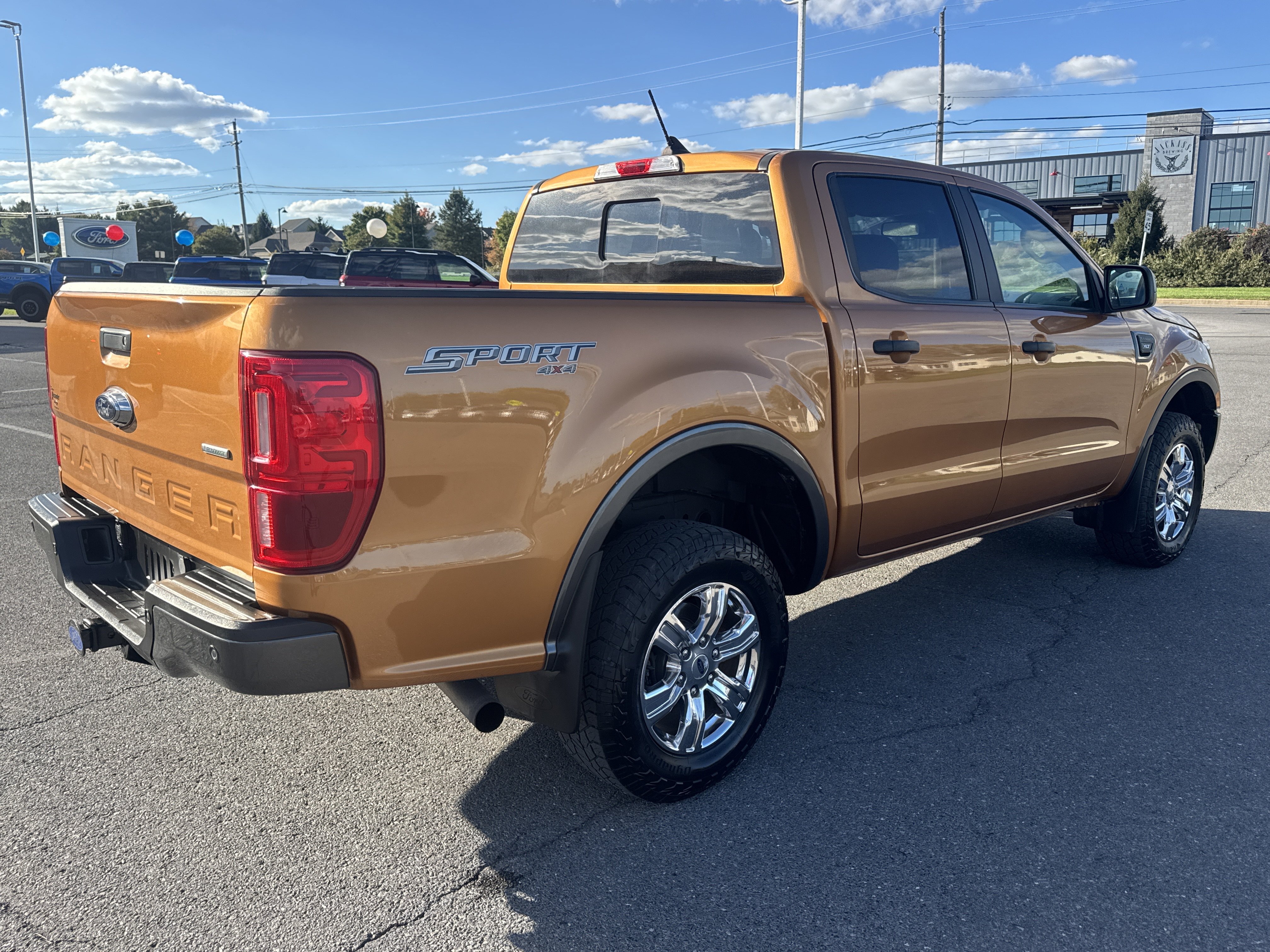 Used 2019 Ford Ranger XLT w/ Equipment Group 302A Luxury AWD/4WD image 3