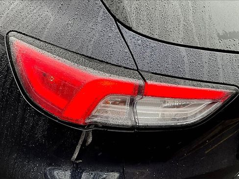 Certified 2021 Ford Escape SEL w/ Technology Package image 30