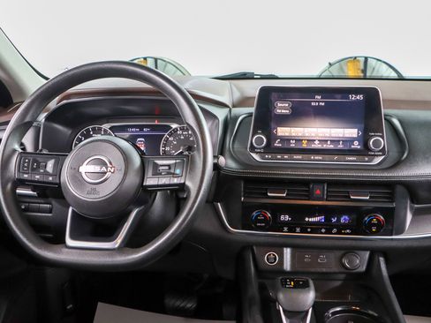 Used 2023 Nissan Rogue SV FWD image 17