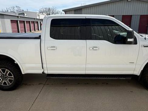 Used 2017 Ford F150 Lariat w/ Equipment Group 501A Mid image 7