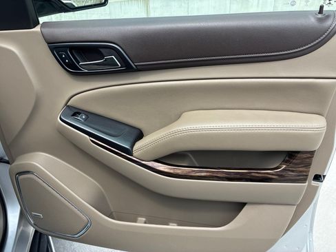 Used 2018 GMC Yukon SLT w/ Open Road Package AWD/4WD image 24