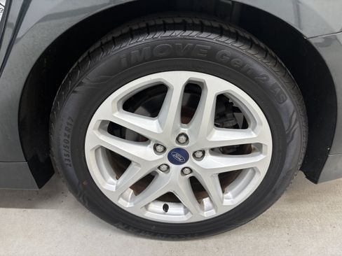 Used 2016 Ford Fusion SE FWD image 7