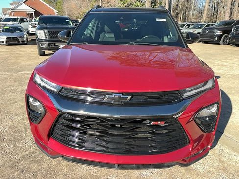 Used 2021 Chevrolet TrailBlazer RS w/ Technology Package image 2