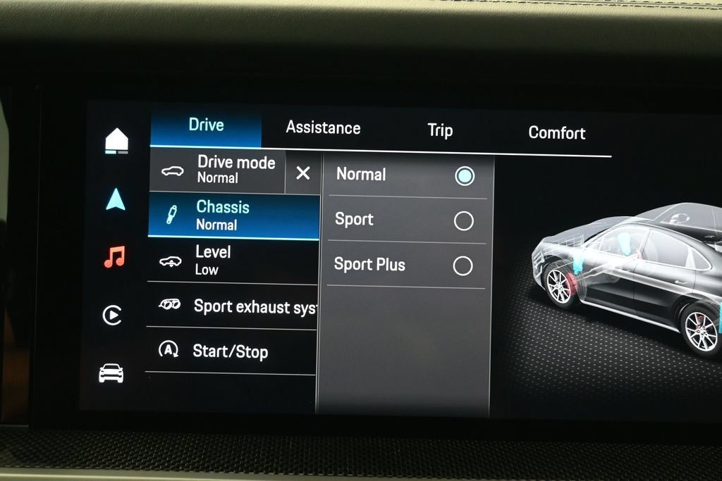 Certified 2024 Porsche Cayenne S AWD/4WD image 31