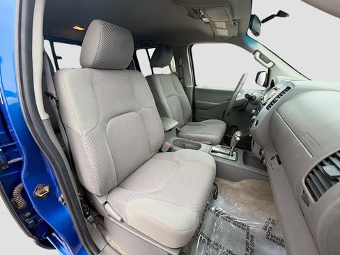 Used 2015 Nissan Frontier SV AWD/4WD image 27