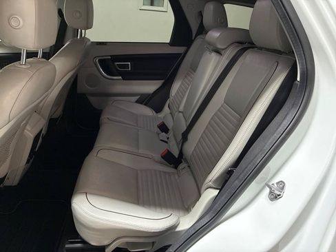 Used 2017 Land Rover Discovery Sport HSE AWD/4WD image 23