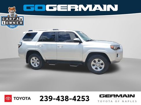 Certified 2022 Toyota 4Runner SR5 AWD/4WD image 8
