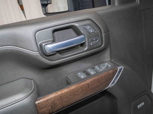 Used 2020 GMC Sierra 2500 Denali w/ Denali Ultimate Package image 12