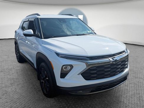 Certified 2024 Chevrolet TrailBlazer ACTIV w/ Convenience Package AWD/4WD image 1