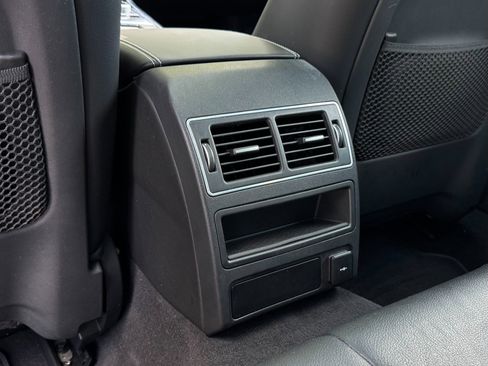 Used 2021 Jaguar XF R-Dynamic SE image 51