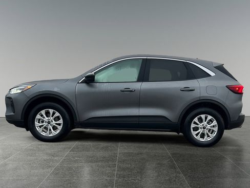 Used 2024 Ford Escape Active image 4