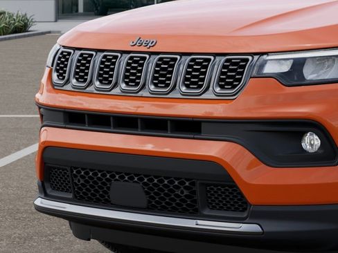 New 2026 Jeep Compass Latitude image 11
