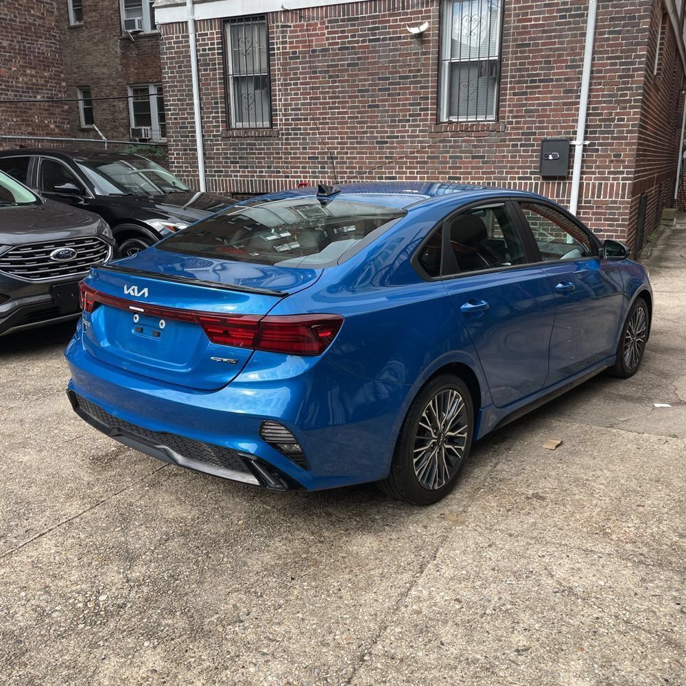 Used 2023 Kia Forte GT-Line FWD image 3