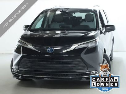 Used 2024 Toyota Sienna XLE
