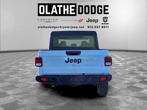 New 2026 Jeep Gladiator Sport image 22