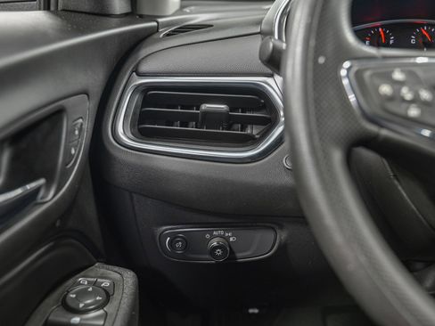 Used 2021 Chevrolet Equinox LT image 20