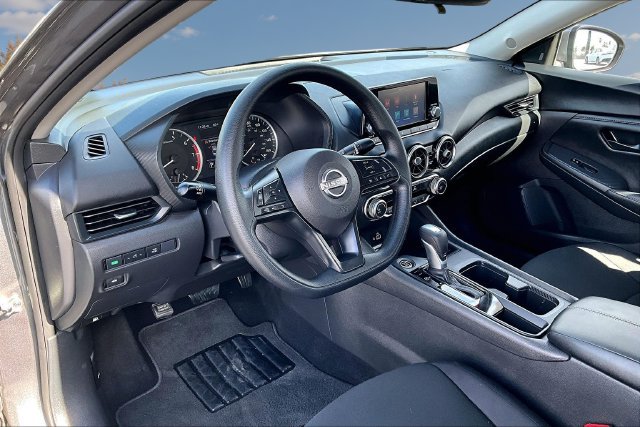 Used 2025 Nissan Sentra S FWD image 16