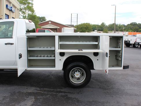 Used 2025 Chevrolet Silverado 3500 W/T w/ WT Convenience Package AWD/4WD image 18