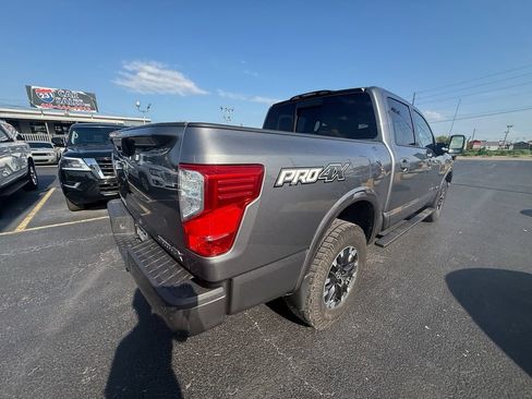 Used 2019 Nissan Titan PRO-4X w/ Pro-4x Convenience Package AWD/4WD image 3