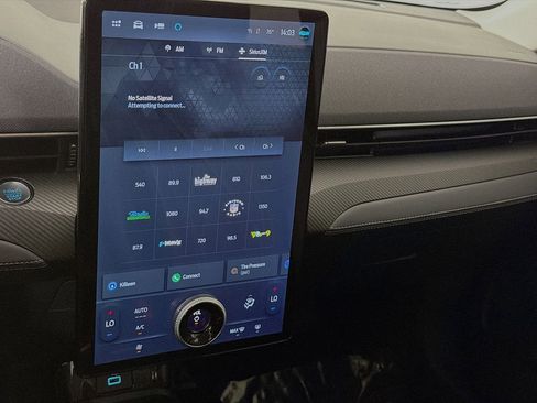 Used 2024 Ford Mustang Mach-E Select image 16